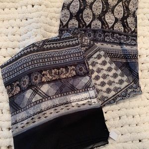 Black and Cream Patterned Scarf